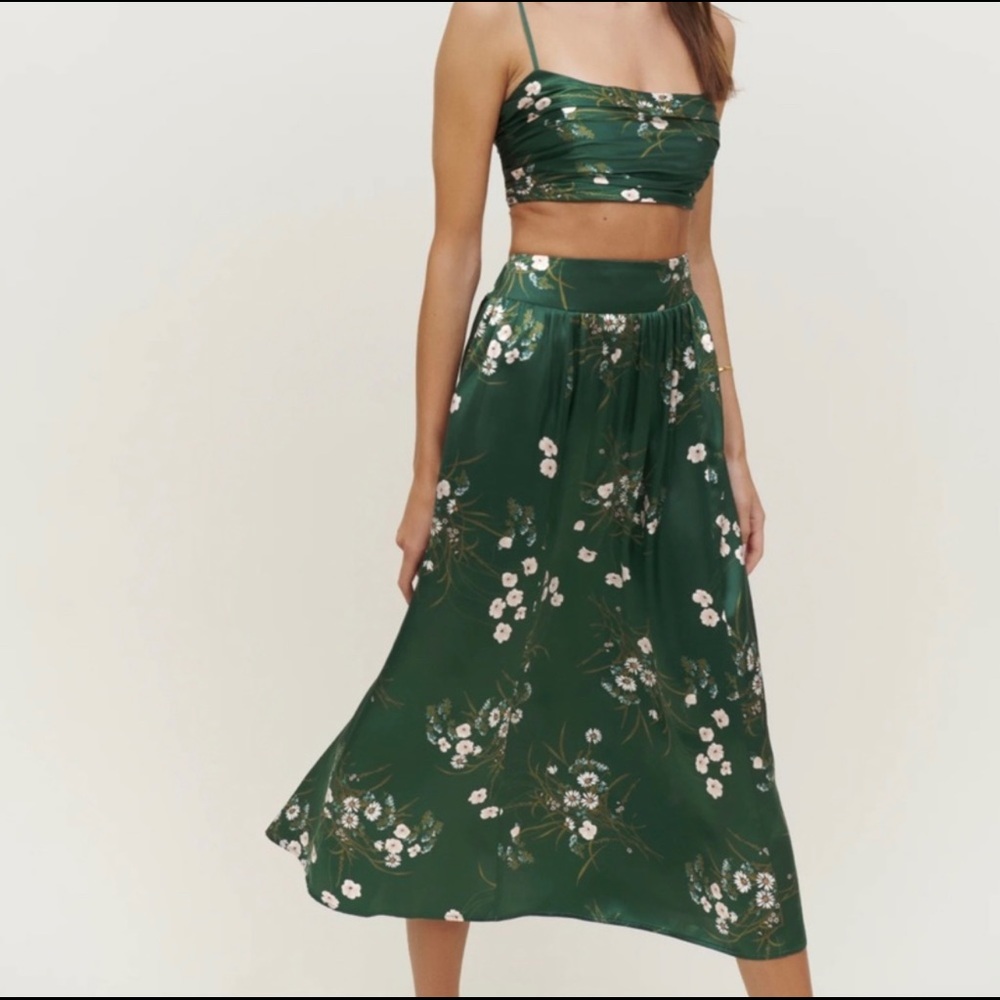 NEW Reformation Carrie Silk Two Piece size 0
